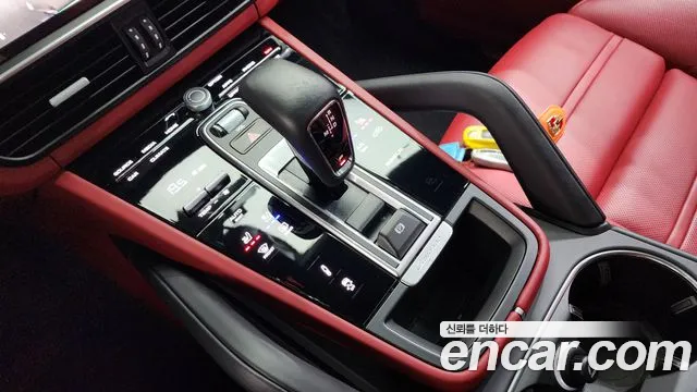 Фотография автомобиля — Porsche Cayenne