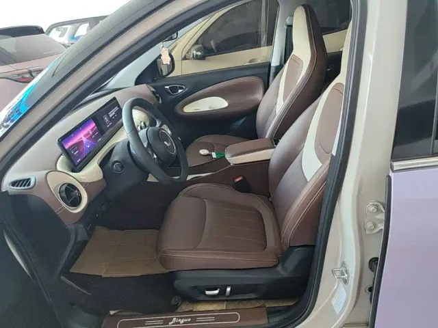 Wuling Bingo — Фото автомобиля 14