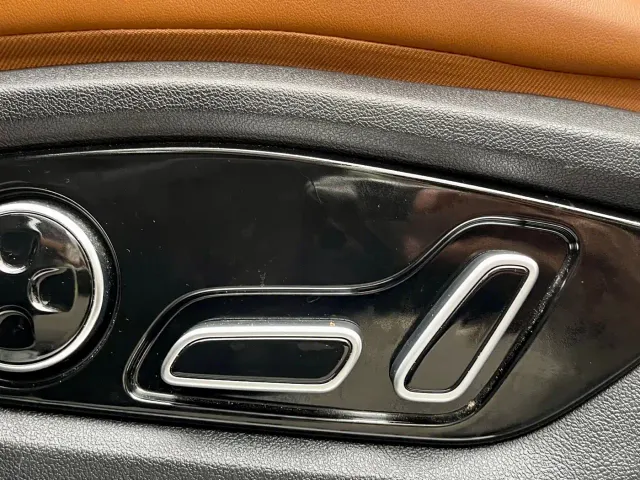 BYD Tang — Фото автомобиля 15