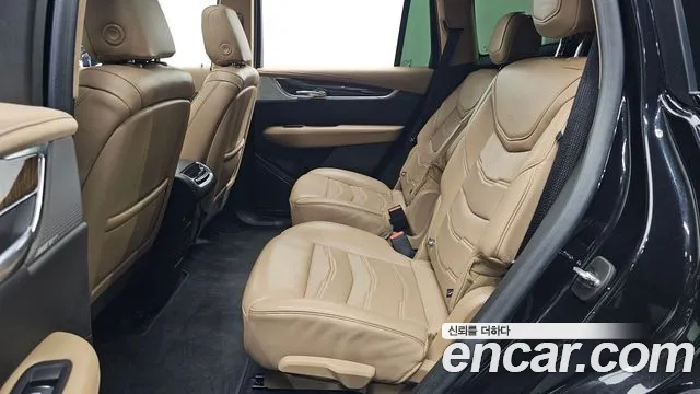 Cadillac XT6 — Фото автомобиля 8