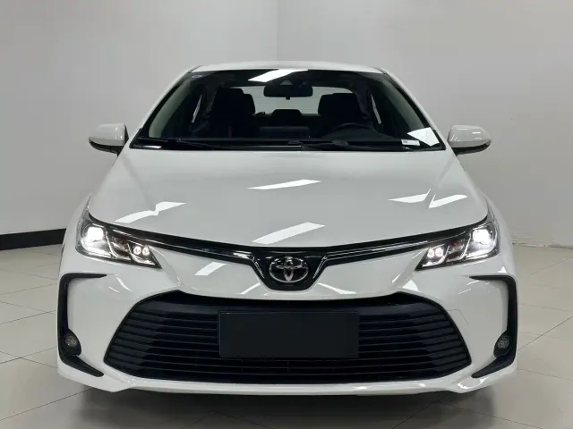 Toyota Corolla — Фото автомобиля 2