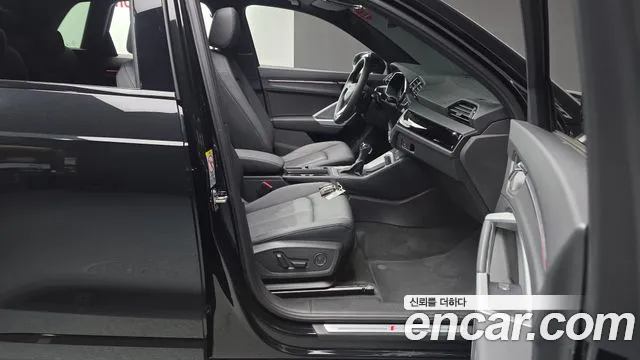 Audi Q3 40 TFSI quattro Premium — Фото автомобиля 8