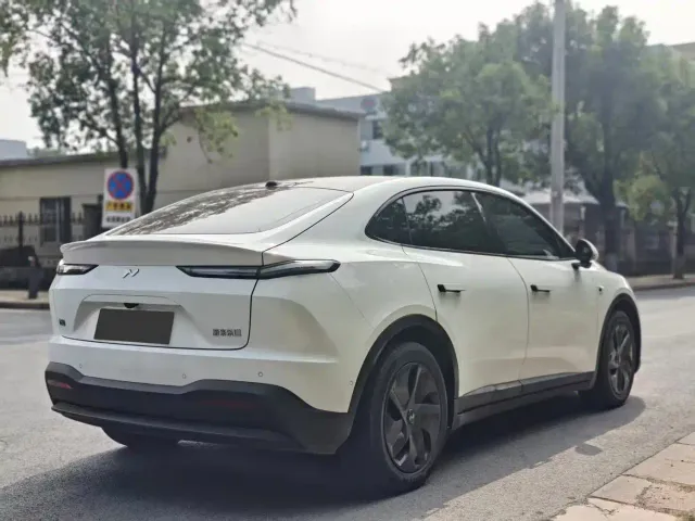 Onvo L60 — Фото автомобиля 10