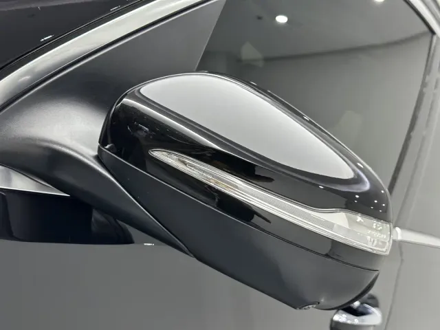 Mercedes-Benz GLE-Class — Фото автомобиля 24