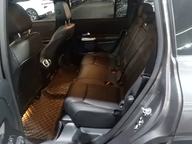 Mercedes-Benz EQB — Фото автомобиля 16