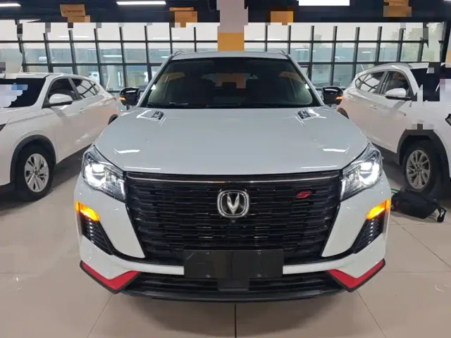 Changan CS75 — Фото автомобиля 2