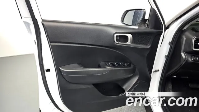 Hyundai Venue Venue 1.6 Premium — Фото автомобиля 24