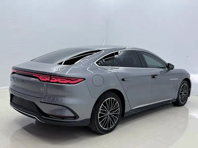 BYD Han — Фото автомобиля 13