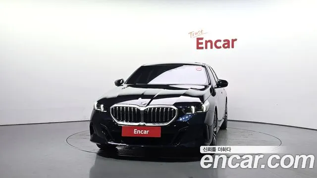 BMW 5-Series — Фото автомобиля 3
