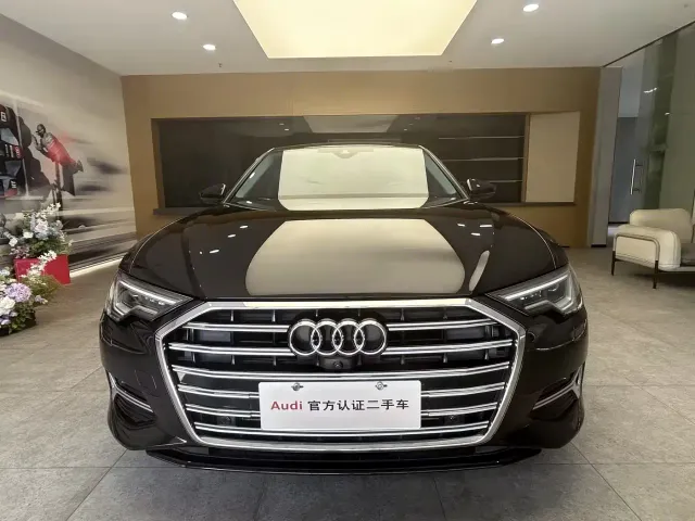 Audi A6L — Фото автомобиля 2