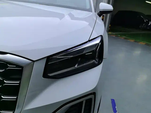 Audi Q2L — Фото автомобиля 5