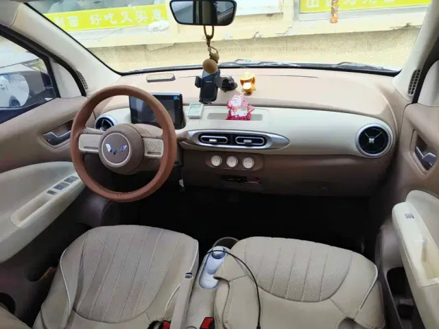 Wuling Hongguang Mini EV — Фото автомобиля 12