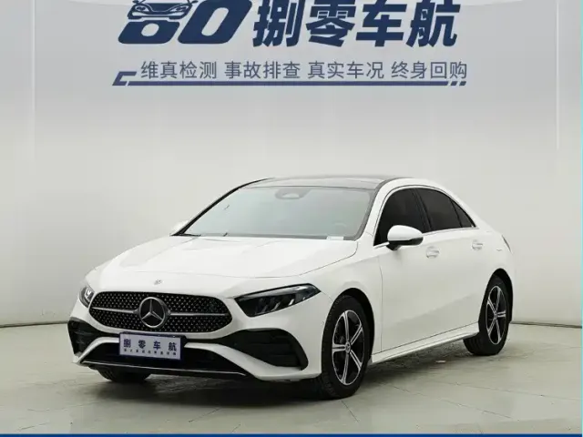 Фотография автомобиля — Mercedes-Benz A-Class