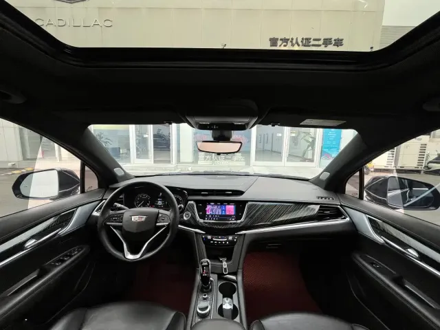 Cadillac XT6 — Фото автомобиля 18