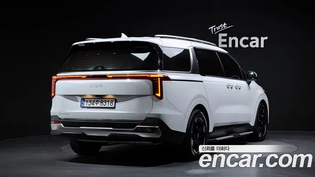 Фотография автомобиля — Kia Carnival Generation 4