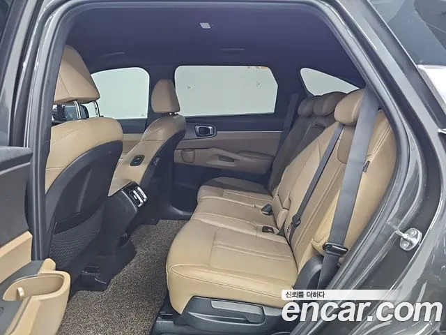 Kia Sorento Бензин 2.5T 2WD — Фото автомобиля 4