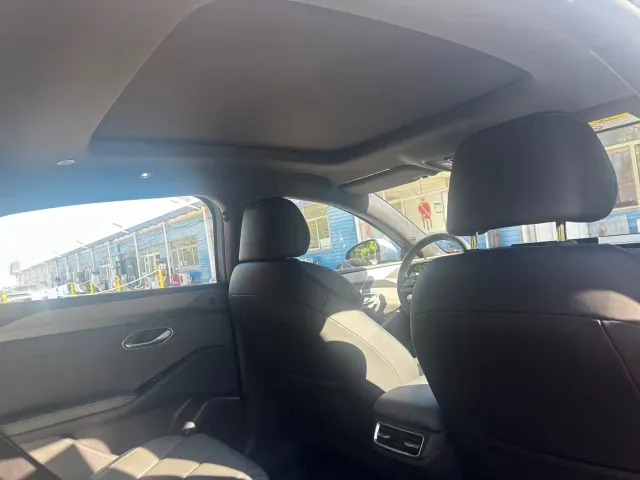 BYD Qin L — Фото автомобиля 9