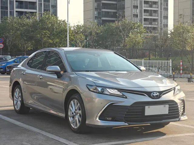 Toyota Camry — Фото автомобиля 3