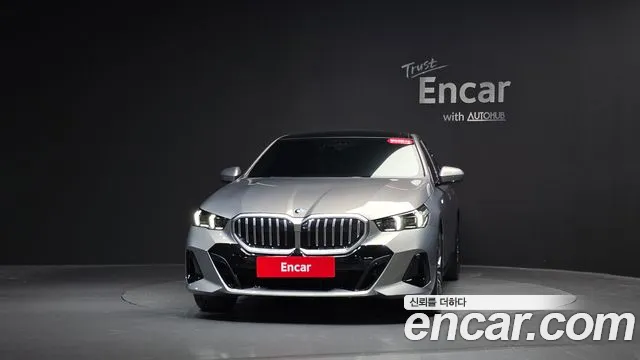 BMW 5 Series G60 — Фото автомобиля 3