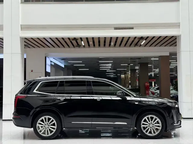 Cadillac XT6 — Фото автомобиля 4
