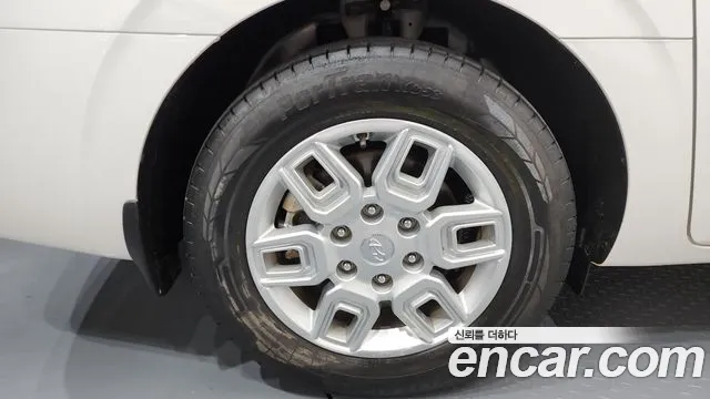Hyundai Staria Staria 4WD Tourer 9 мест — Фото автомобиля 5