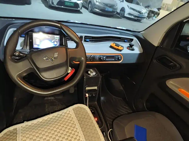 Wuling Hongguang Mini EV — Фото автомобиля 11