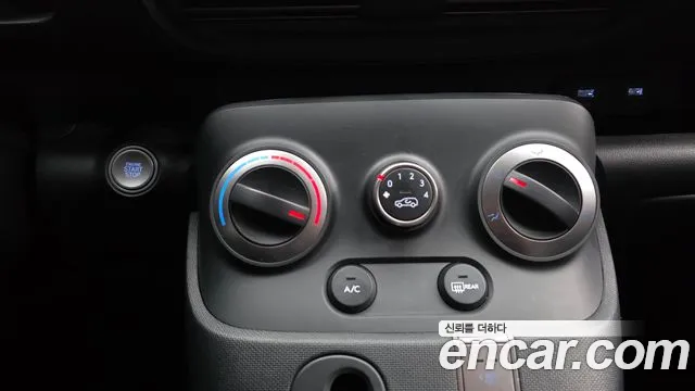 Hyundai Casper Casper Essential Light — Фото автомобиля 15