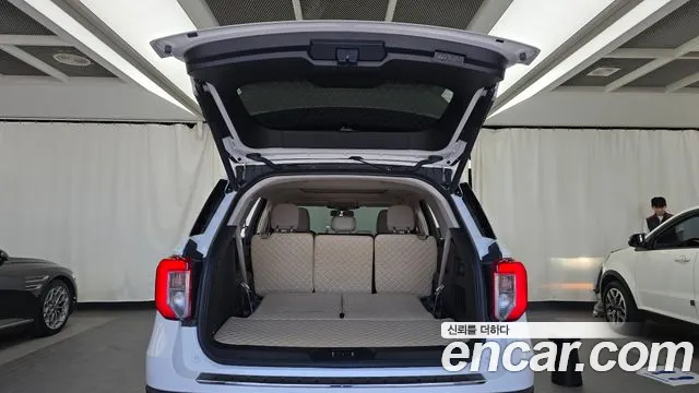 Ford Explorer Generation 6 — Фото автомобиля 20