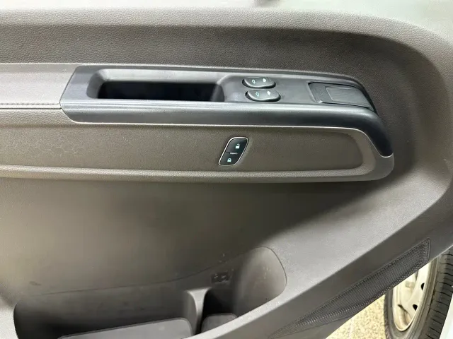 JMC E-Fushun — Фото автомобиля 12
