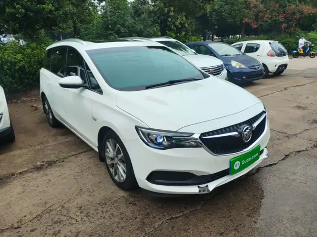 Buick GL6 — Фото автомобиля 3