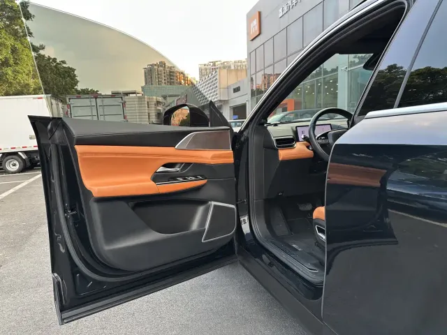 Xpeng G9 — Фото автомобиля 14