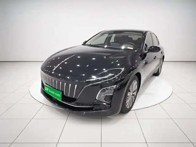 Фотография автомобиля — Hongqi E-QM5