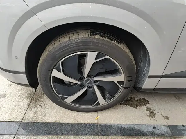 BYD Sealion 06 — Фото автомобиля 24