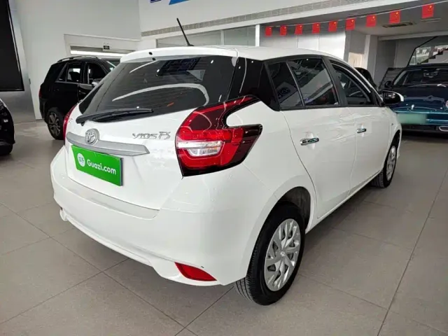 Toyota Vios FS — Фото автомобиля 6