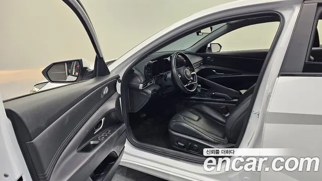 Hyundai AVANTE Avante (CN7) — Фото автомобиля 10