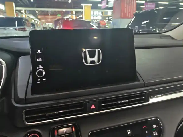 Honda Elysion — Фото автомобиля 13