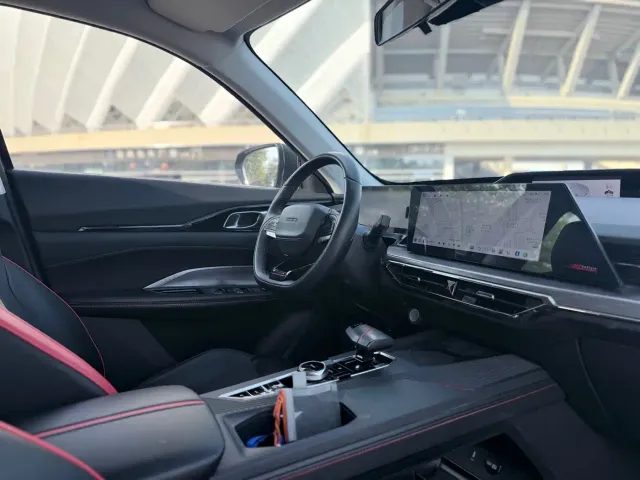 Changan Z6 — Фото автомобиля 13