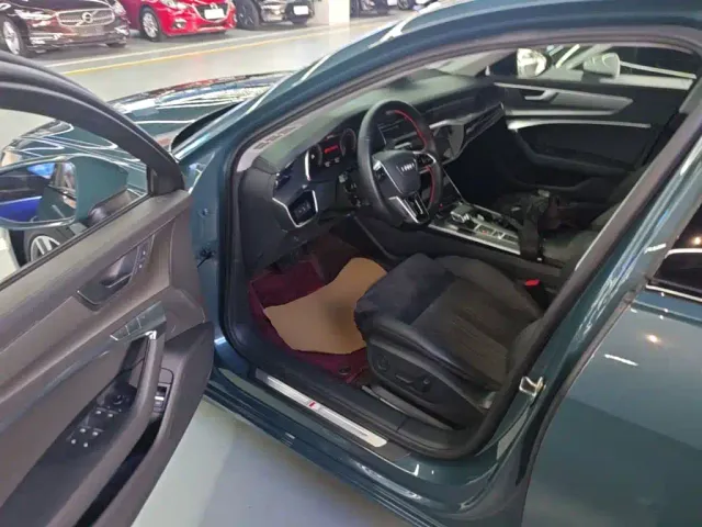 Audi A6 — Фото автомобиля 15