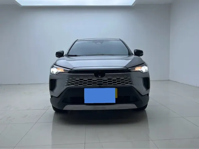 Toyota Corolla Cross — Фото автомобиля 2