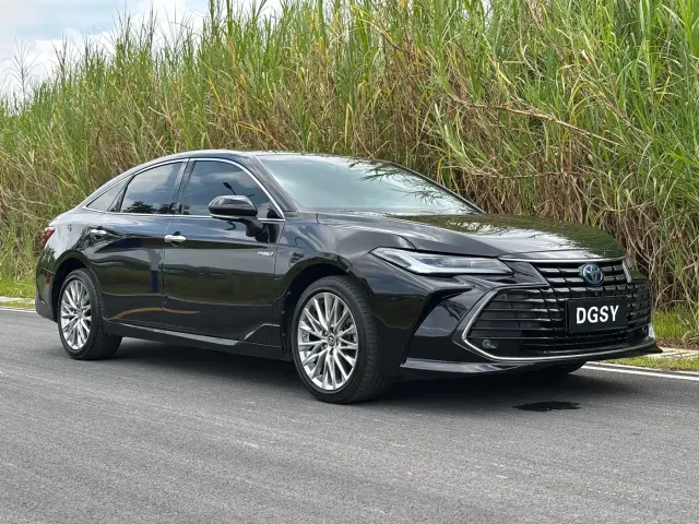 Toyota Avalon — Фото автомобиля 3