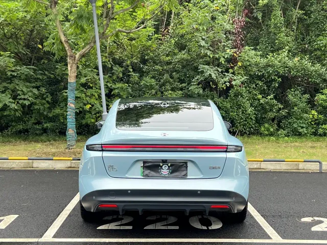 Nio ET5 — Фото автомобиля 14