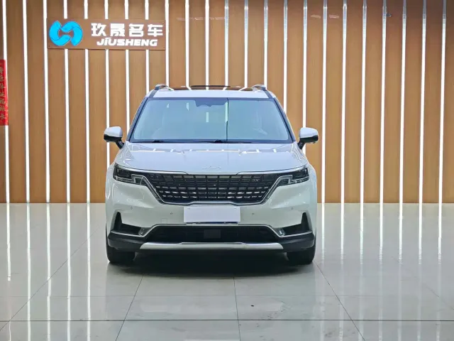 Kia Carnival — Фото автомобиля 2
