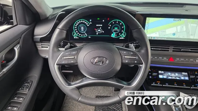 Hyundai Grandeur New — Фото автомобиля 19