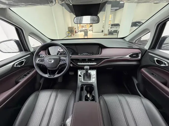 GAC Trumpchi M6 — Фото автомобиля 17