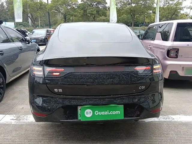 Leapmotor C01 — Фото автомобиля 5