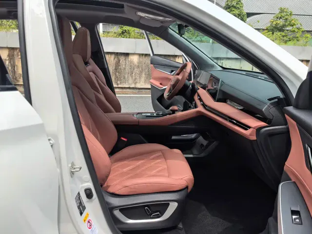 Changan CS75 Plus — Фото автомобиля 15
