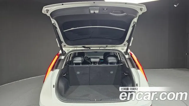 Kia Niro The All New — Фото автомобиля 20