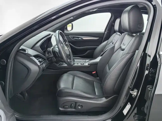 Cadillac CT5 — Фото автомобиля 10
