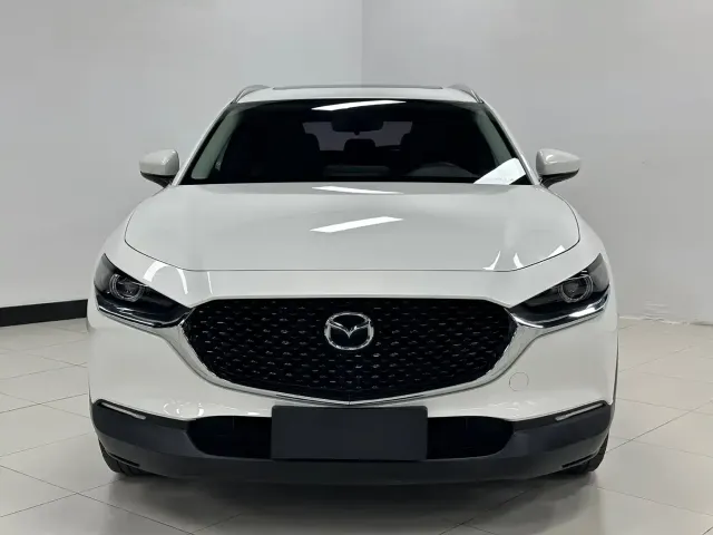 Mazda CX-30 — Фото автомобиля 2