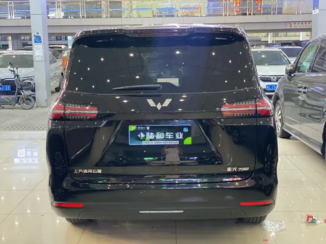Wuling Starlight 730 — Фото автомобиля 3